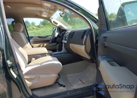 2010 Toyota Tundra Grade 5.7L V8 z USA, uszkodzony, nr VIN 5TFUY5F15AX137953